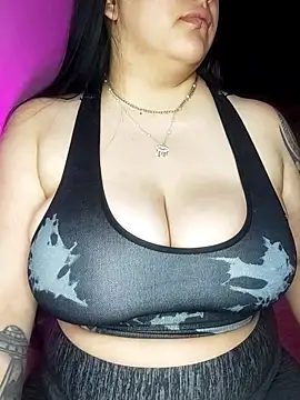 Snapshot of kittenFreyja_ chatting on 10.06.25 kittenFreyja  online show from 10.06.25