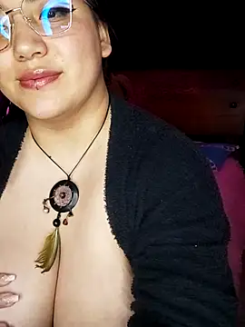 Snapshot of kittenFreyja_ chatting on 10.10.25 kittenFreyja  online show from 10.10.25