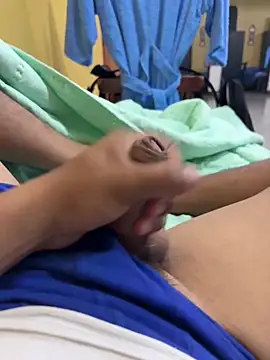 Snapshot of chelovqu chatting on 10.12.25 chelovqu online show from 10.12.25