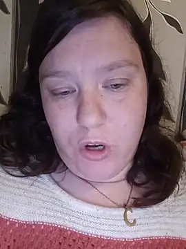 Snapshot of Feuchtekitty92@xh chatting on 10.07.25 Feuchtekitty92xh online show from 10.07.25