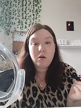 Snapshot of Feuchtekitty92@xh chatting on 10.08.25 Feuchtekitty92xh online show from 10.08.25