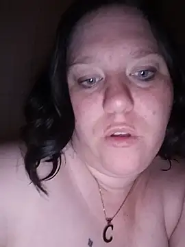 Snapshot of Feuchtekitty92@xh chatting on 10.25.25 Feuchtekitty92xh online show from 10.25.25