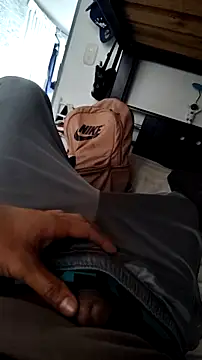 Snapshot of Davig4 chatting on 09.19.25 Davig4 online show from 09.19.25