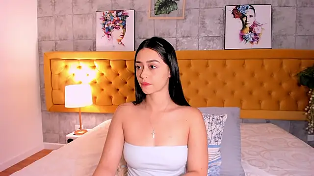 Snapshot of EmilyyRamirez chatting on 10.25.25 EmilyyRamirez online show from 10.25.25
