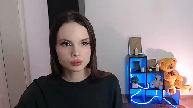 Ariella ari online show from 10.28.25