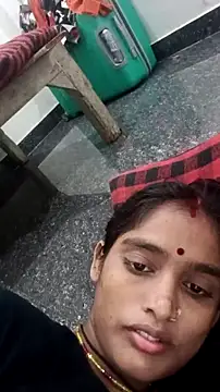 Snapshot of Guriya0076 chatting on 09.15.25 Guriya0076 online show from 09.15.25