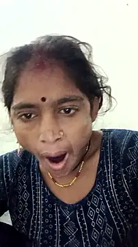 Snapshot of Guriya0076 chatting on 10.01.25 Guriya0076 online show from 10.01.25