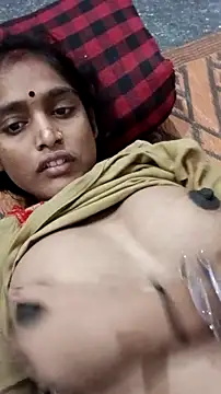 Snapshot of Guriya0076 chatting on 10.12.25 Guriya0076 online show from 10.12.25