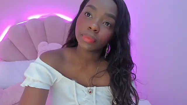 Melanyy Ebonny online show from 09.18.25