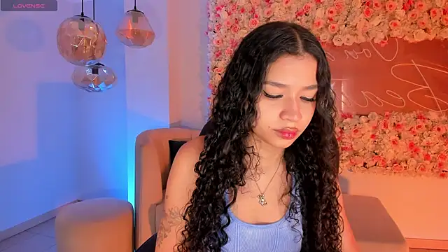 SophieHouston  online show from 10.03.25