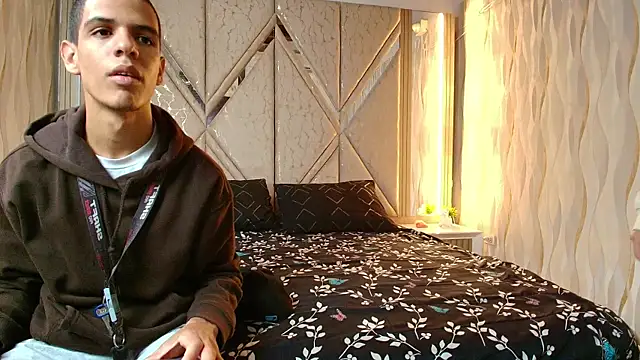 Hotcouple 222 online show from 09.16.25