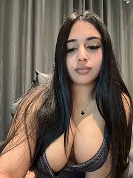 LilMisIndianx online show from 09.10.25