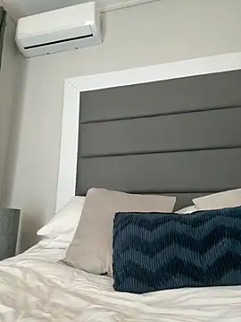 LilMisIndianx online show from 10.04.25