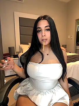 LilMisIndianx online show from 10.25.25