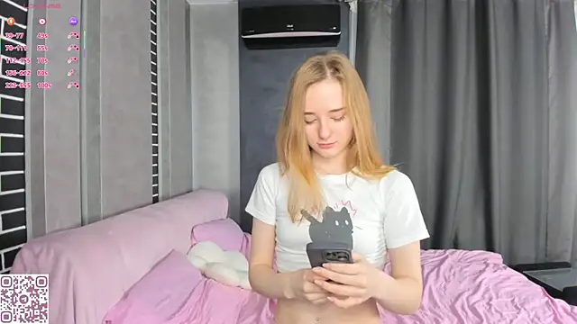 ElvinaRose online show from 10.24.25