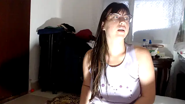Snapshot of lareinalareinadelanal chatting on 09.22.25 lareinalareinadelanal online show from 09.22.25