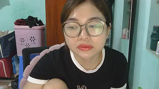 Uhem112 online show from 10.04.25