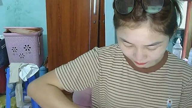 Uhem112 online show from 10.14.25