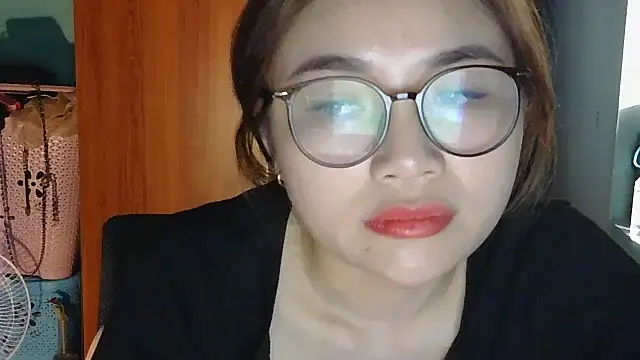 Uhem112 online show from 10.27.25