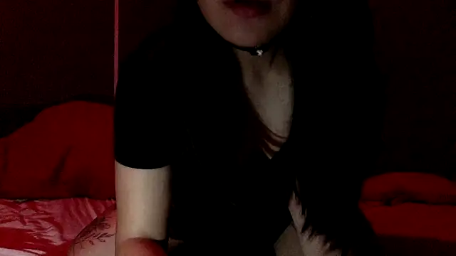 Snapshot of Akanett_cxtt chatting on 10.05.25 Akanett cxtt online show from 10.05.25