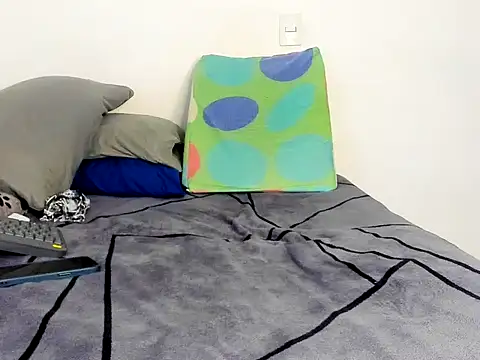 Snapshot of Master_Leonardo chatting on 09.10.25 Master Leonardo online show from 09.10.25