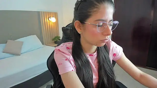 carlina 15 online show from 11.28.25