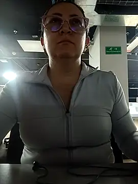 Romina693 online show from 10.04.25