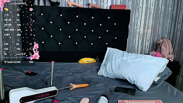 Alicee Moonn online show from 11.06.25