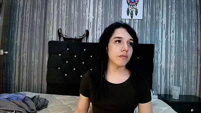 Alicee Moonn online show from 11.28.25