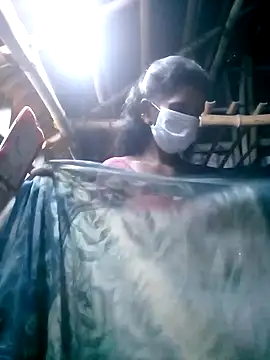 Snapshot of Tamilauntyhot chatting on 09.13.25 Tamilauntyhot online show from 09.13.25