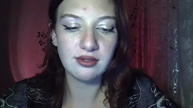 Lily Ember online show from 10.19.25