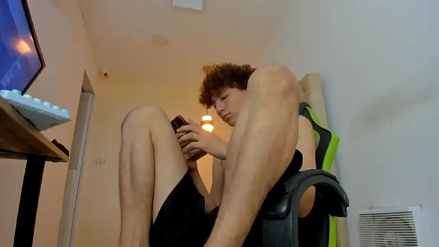 Darkknightx01 online show from 11.30.25