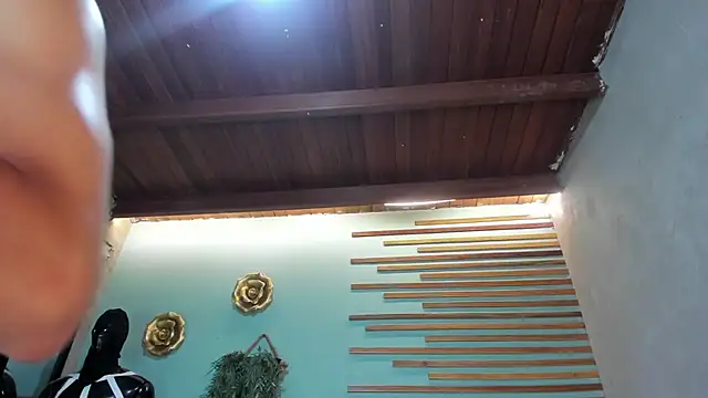 Snapshot of jharol_cardonaa chatting on 11.26.25 jharol cardonaa online show from 11.26.25