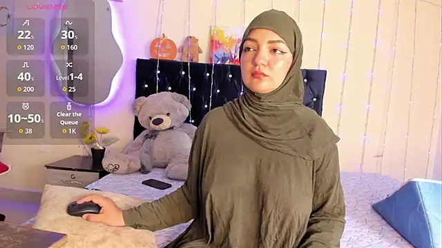 Dana-Alabi online show from 11.13.25