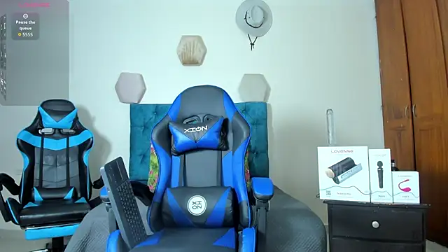 Snapshot of _taylor_black chatting on 09.22.25 taylor black online show from 09.22.25