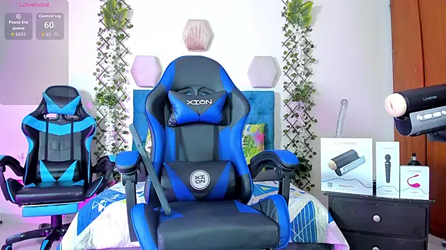 Snapshot of _taylor_black chatting on 09.30.25 taylor black online show from 09.30.25