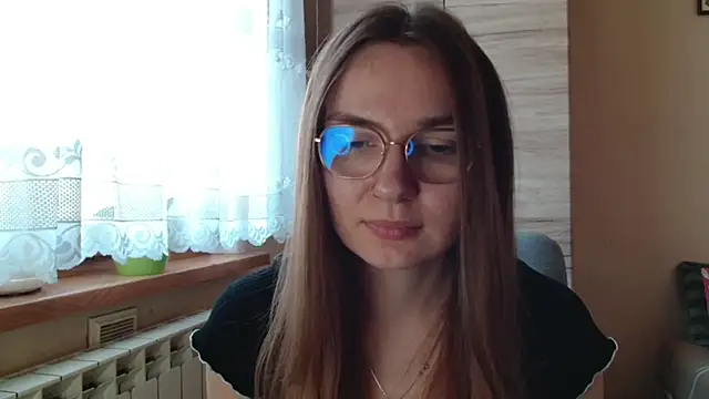 LooveELLYx online show from 11.28.25