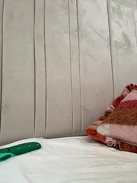 Snapshot of Desire-XOXOX chatting on 09.19.25 Desire-XOXOX online show from 09.19.25