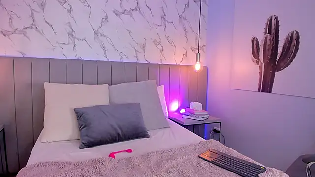 Karlla Brown online show from 10.30.25