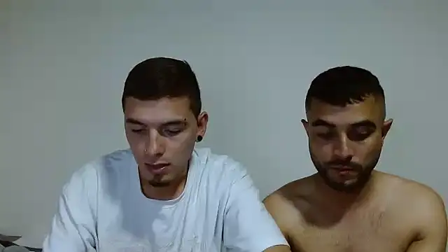 Snapshot of Maiki_Foxx chatting on 10.03.25 Maiki Foxx online show from 10.03.25