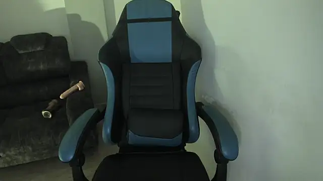 Scarbadgirl  online show from 10.11.25