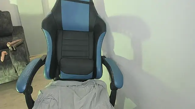 Scarbadgirl  online show from 11.09.25