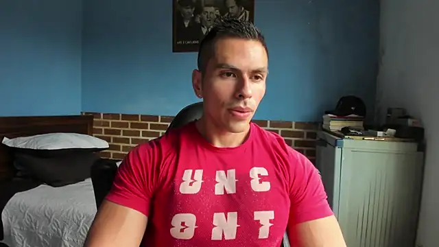 Snapshot of justinkarter chatting on 09.10.25 justinkarter online show from 09.10.25