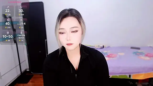 Snapshot of Stella7171 chatting on 11.19.25 Stella7171 online show from 11.19.25