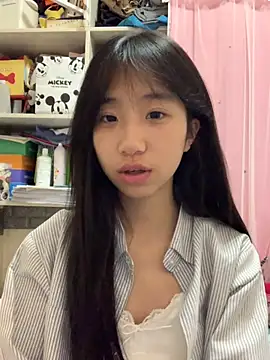 xiaotao-999 online show from 11.13.25