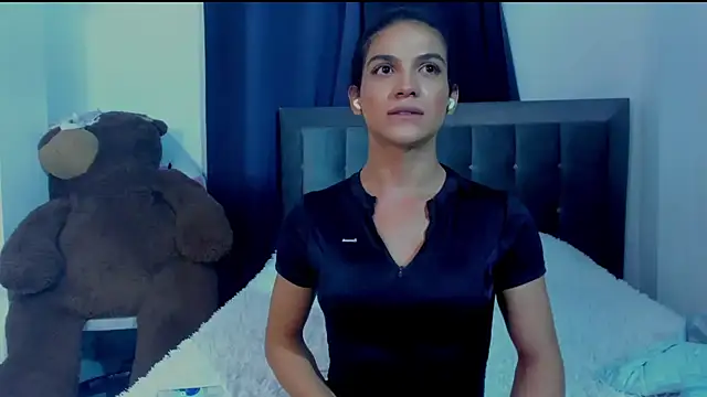 ISA BELLA VZL online show from 11.04.25