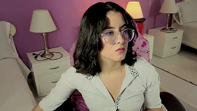 LiLLiAnderson online show from 10.21.25