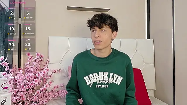 Axel  Evans online show from 10.25.25