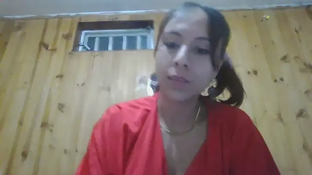 Snapshot of Roselingalvis13 chatting on 09.16.25 Roselingalvis13 online show from 09.16.25