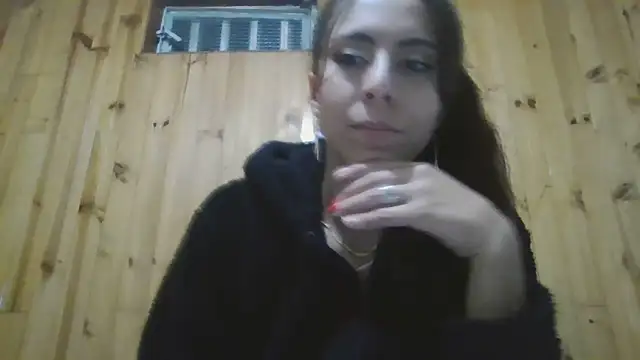 Snapshot of Roselingalvis13 chatting on 10.03.25 Roselingalvis13 online show from 10.03.25